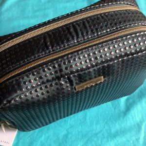 Kerstrel Toiletry bag Women’s NWTpewter Wgold zips